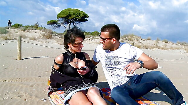 Die gefickt, am strand gefickt, german granny tits, classic outdoor blowjob, geile milf gefickt