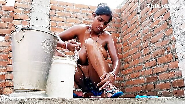 Big boobs hot aunty clips, brunette and outdoor fingering cunt, indian girls bathing outdoor, indian aunty tight pussy, bigboobs real aunties