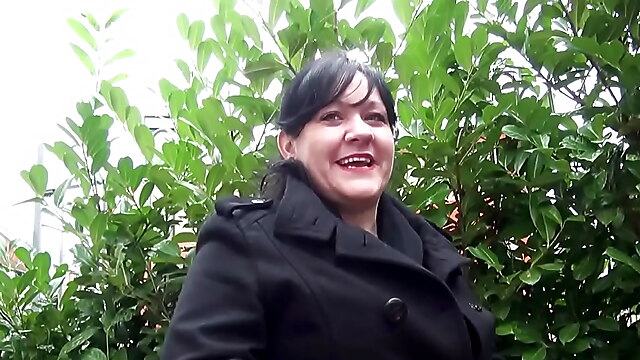 Stop it s wrong, bbw outdoor uk, british public places, flashers uk, bbw british outdoor