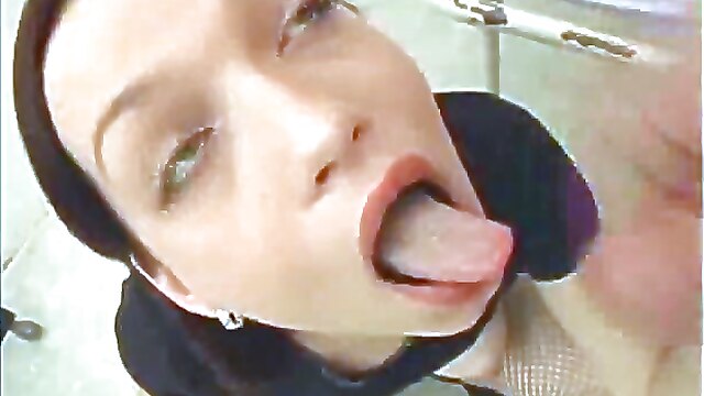 Doctor suckoff patient, doctor cumshot, doctor examines, clinic, fuck in uniform