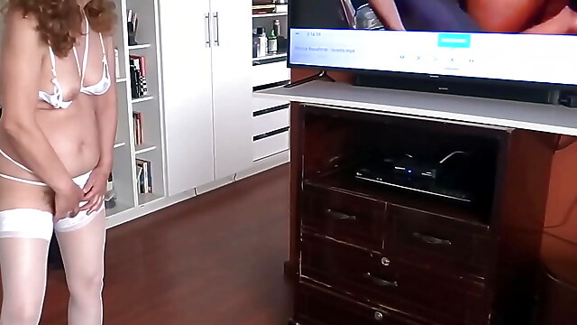 Vergas jerk, pussy on tv, hairy girls voyeur, hairy latina girls, masturbacion casero
